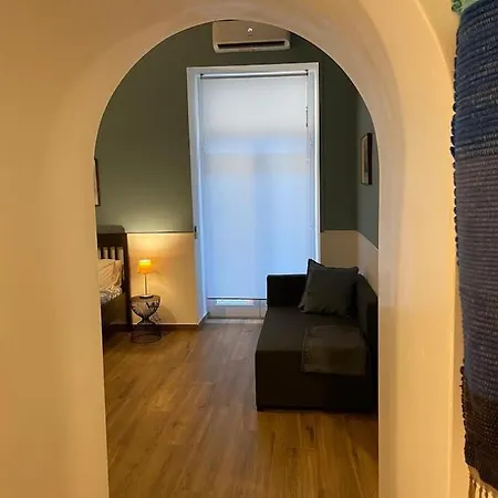 Apartment Art Center *