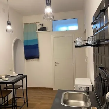 Apartment Art Center *