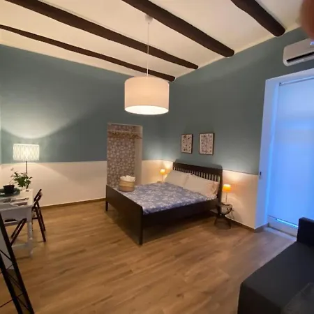 Art Center Apartment *
